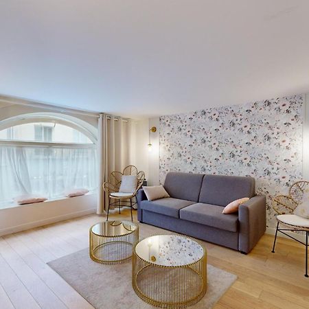 230 Suite Mayfair - Superb Apartment In París Exterior foto