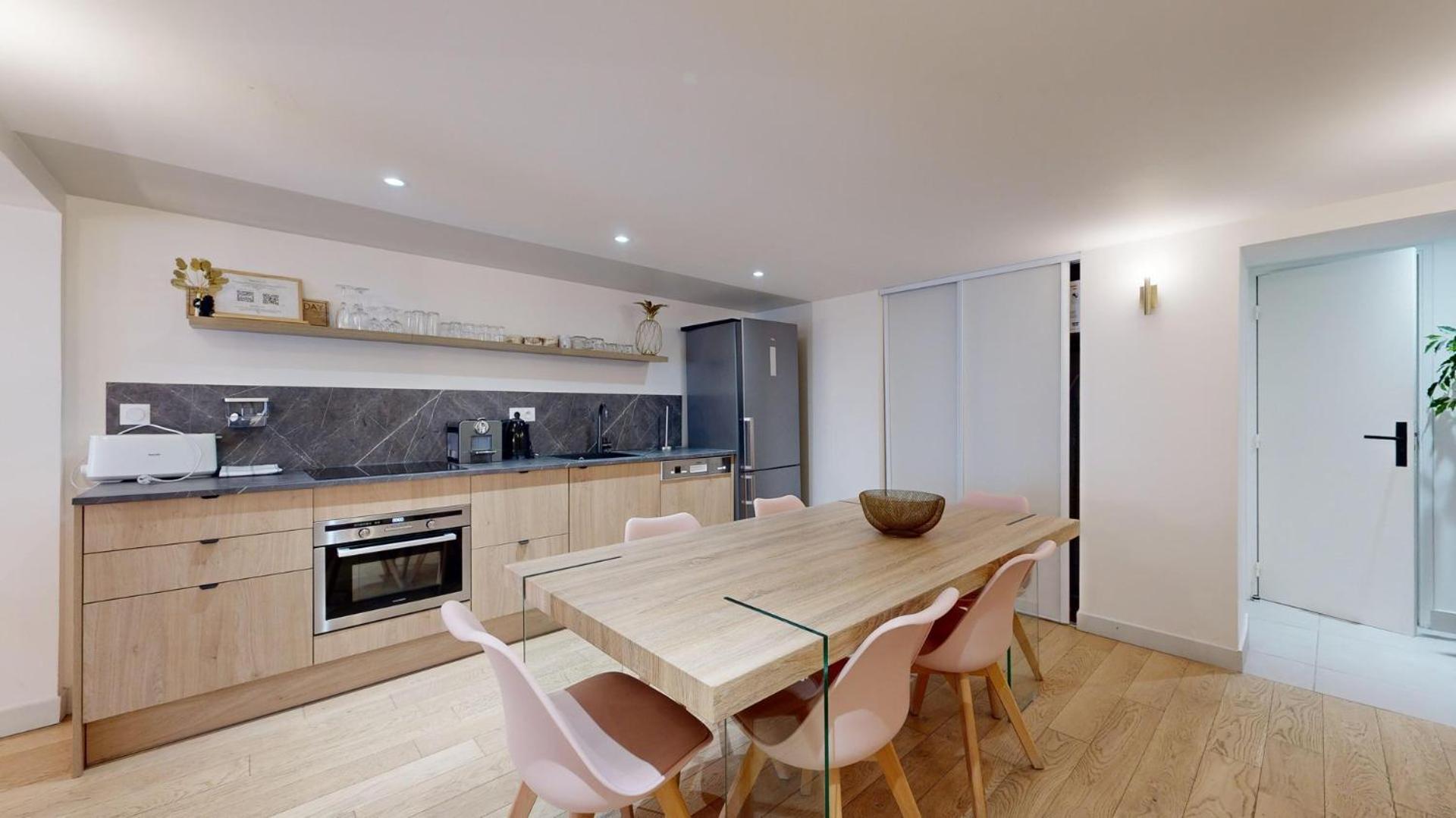 230 Suite Mayfair - Superb Apartment In París Exterior foto